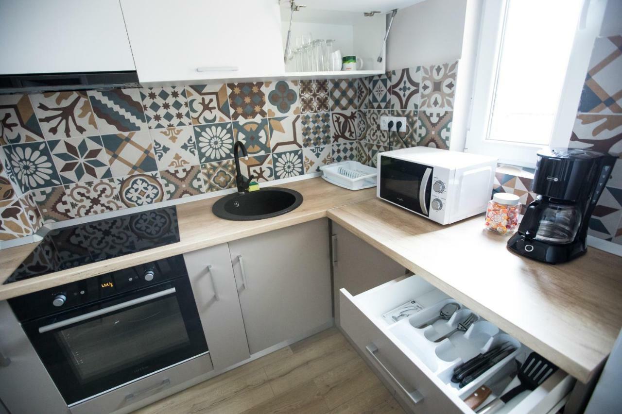Sunshine Apartament Targu Mures Exterior photo